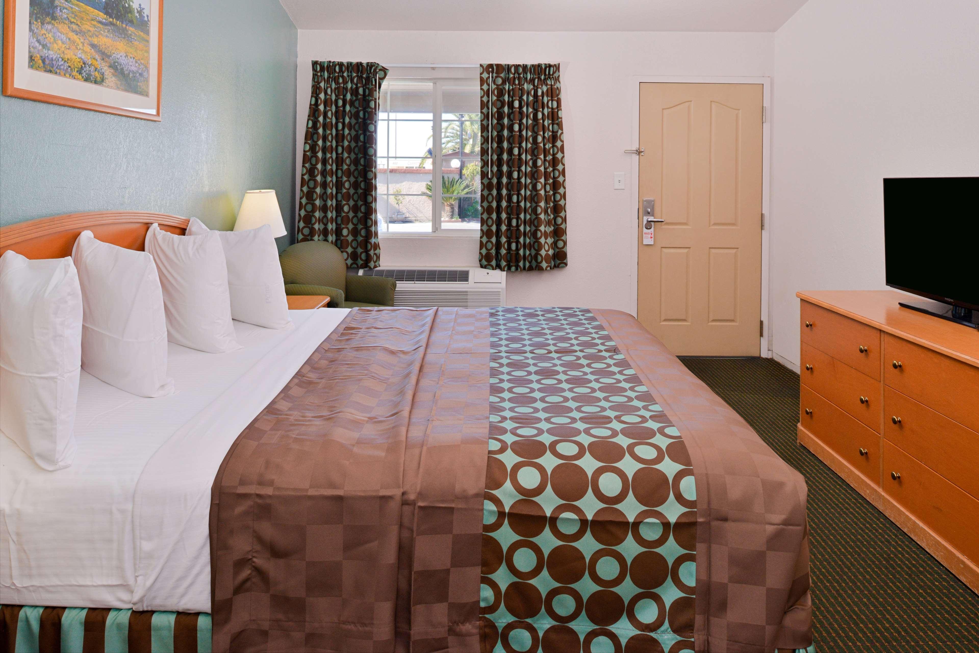 Americas Best Value Inn Los Banos Kültér fotó
