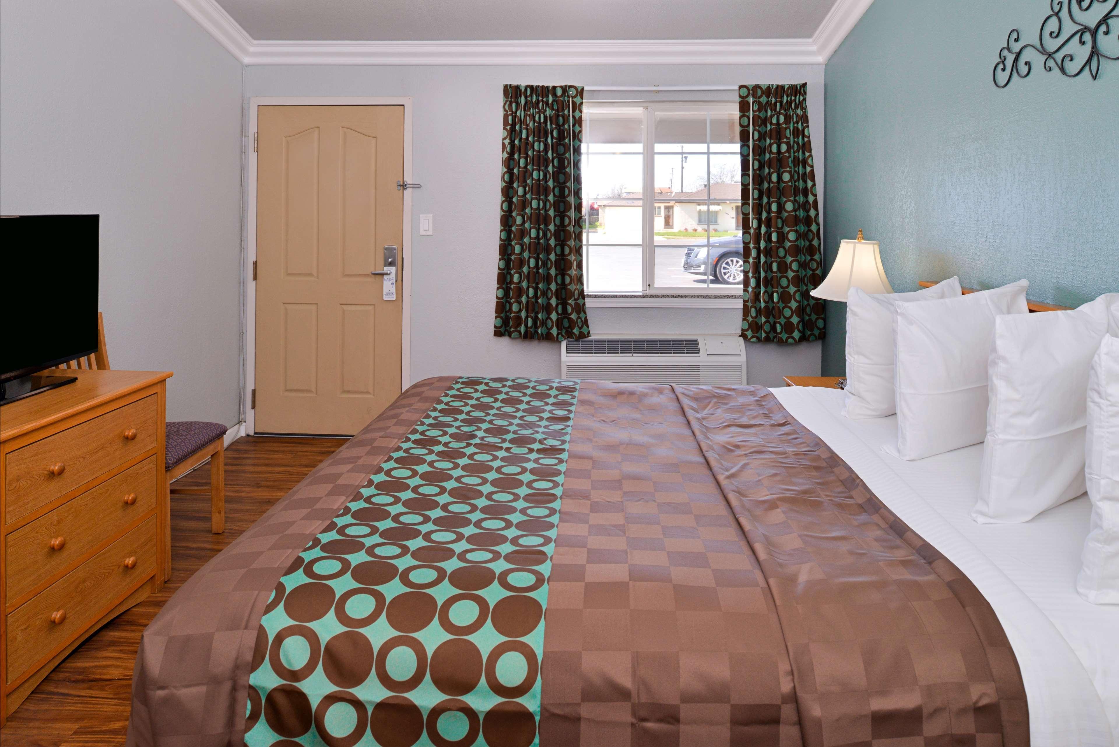 Americas Best Value Inn Los Banos Kültér fotó