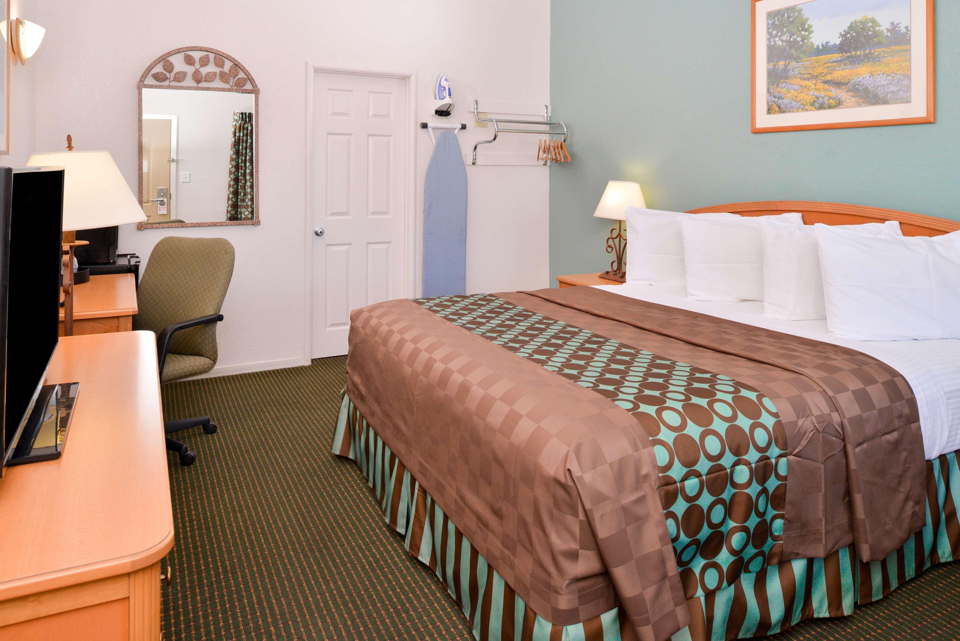 Americas Best Value Inn Los Banos Kültér fotó