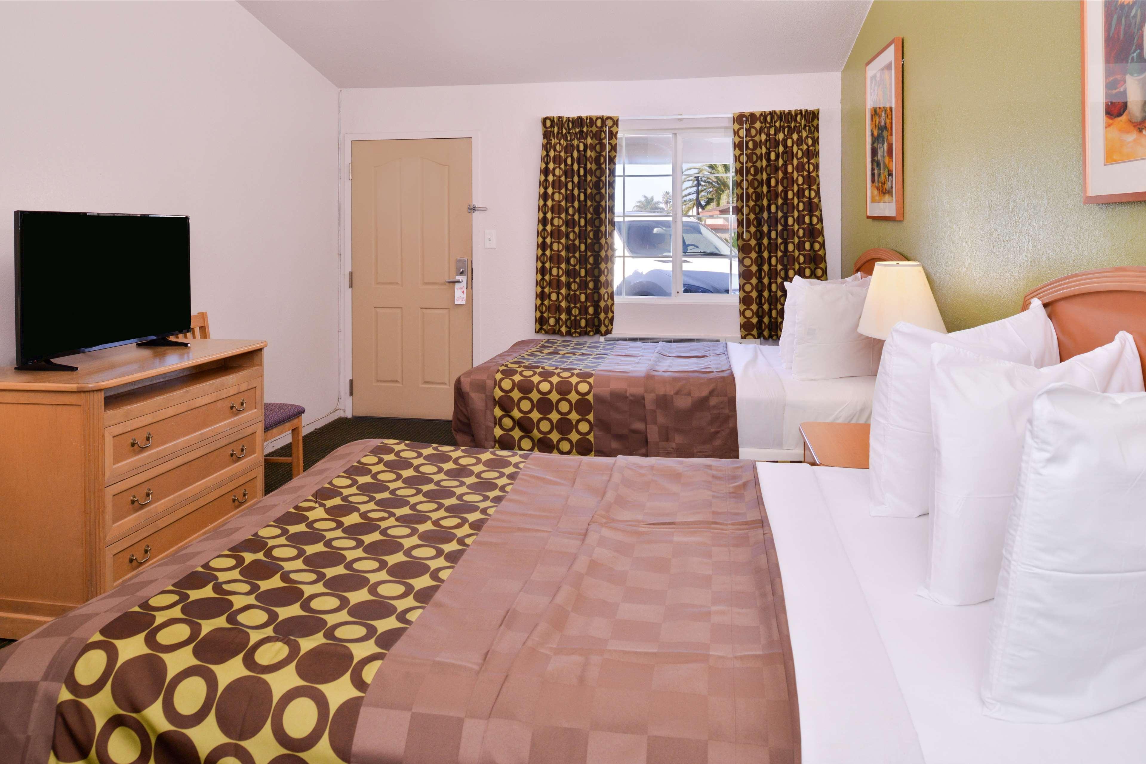 Americas Best Value Inn Los Banos Kültér fotó