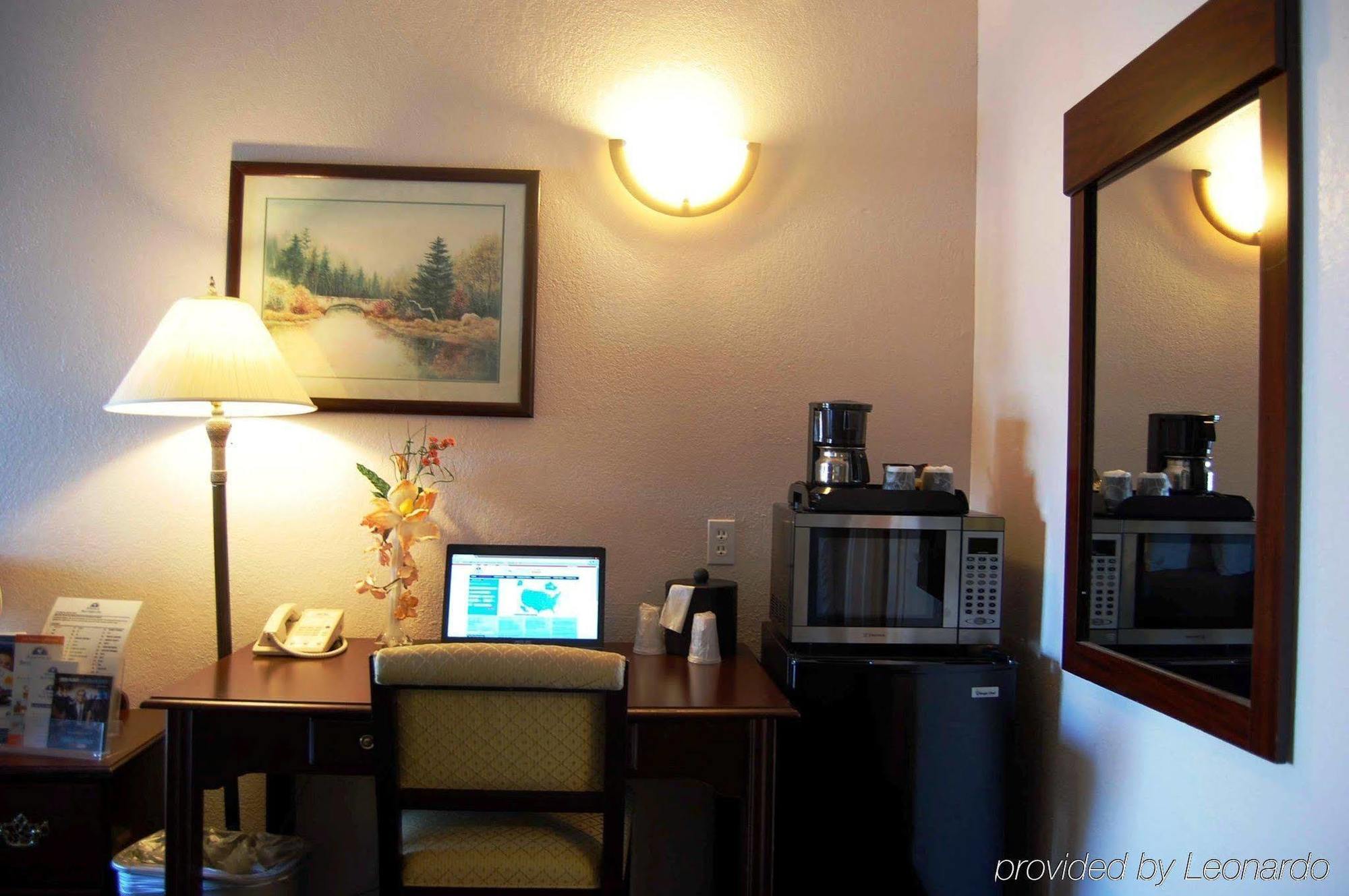 Americas Best Value Inn Los Banos Kültér fotó